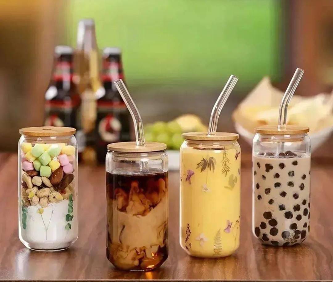 Smoothie Cup with bamboo cover