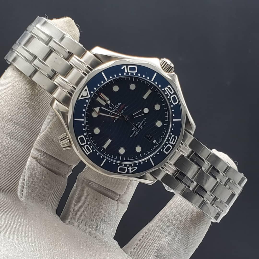 Omega Seamaster Blue Dial Stainless Steel Men's Watch - Image 2