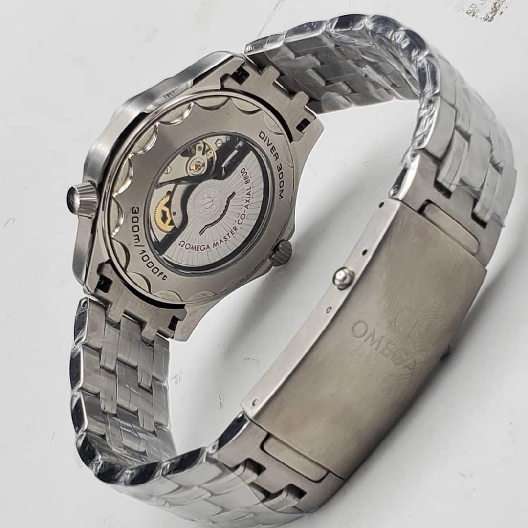 Omega Seamaster Blue Dial Stainless Steel Men's Watch - Image 3